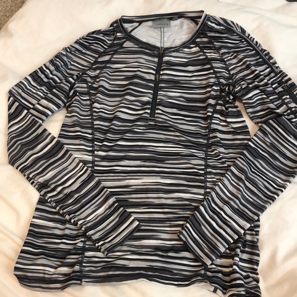 Athleta long sleeve top